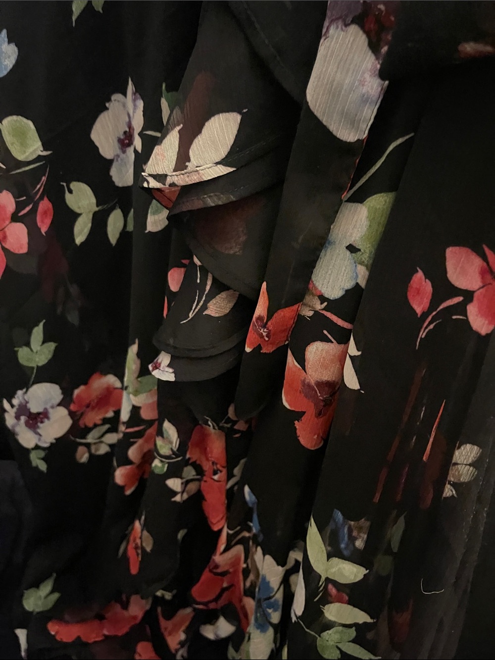 DKNY Women's Black
Floral-Print Ruffled Hem Puff Sleeve Midi
Dress Size 14W NWT - Picture 16 of 16